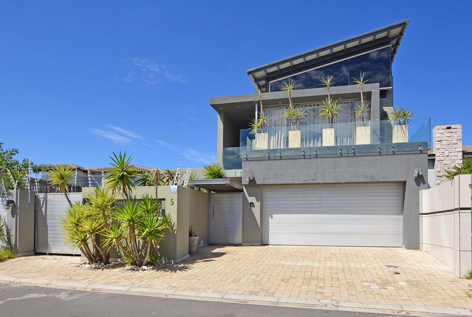 4 Bedroom House for sale in Parklands North P24113386264