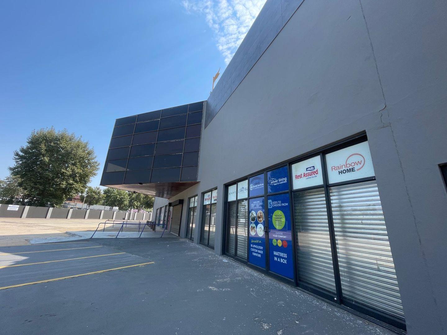 Commercial property to rent in New Redruth Suite 11 , 27 Louis