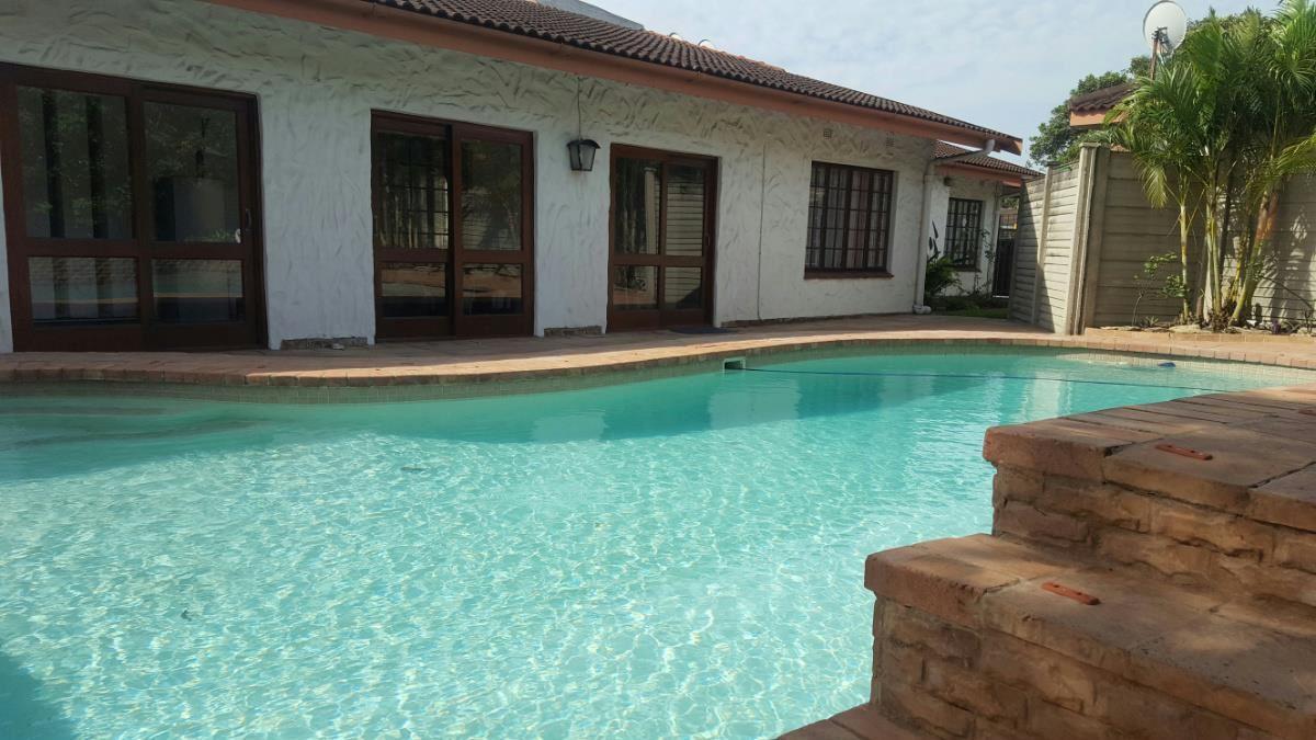 4 Bedroom House to rent in Meer En See P24114169104