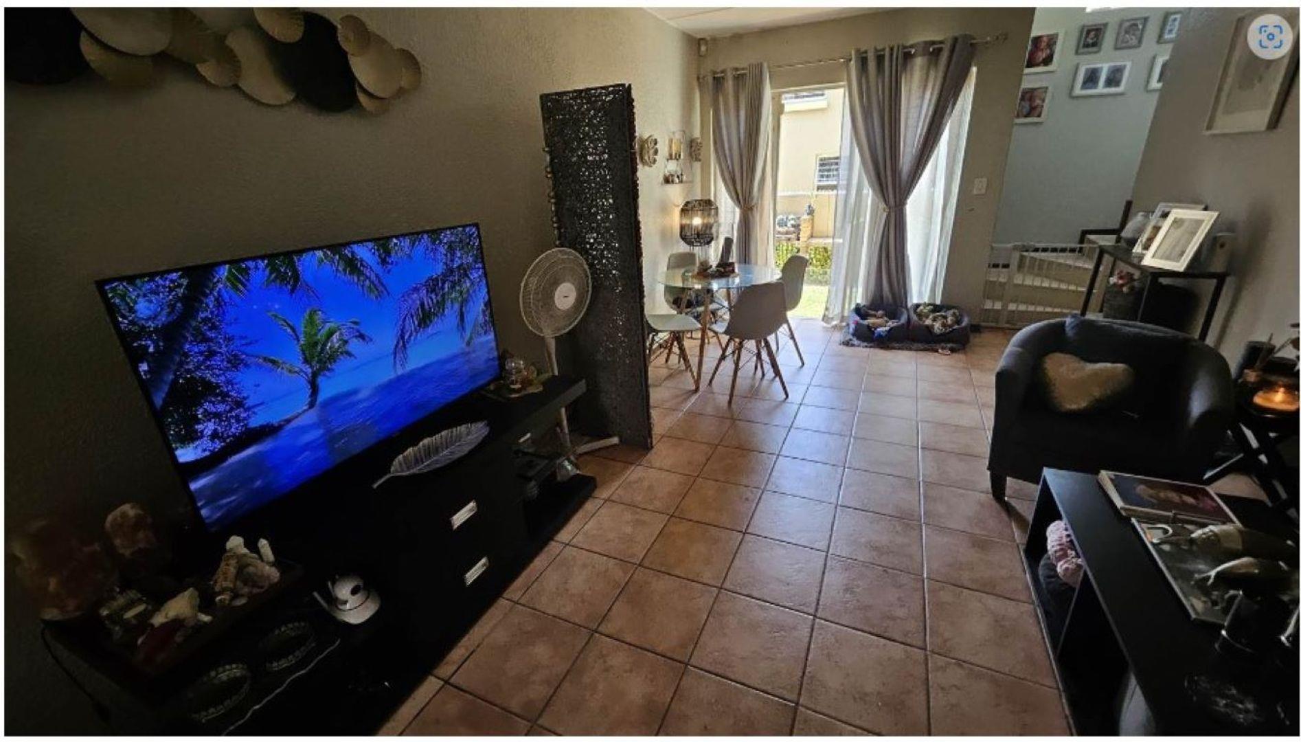 2 Bedroom Townhouse for sale in Sunninghill 999 Villa Roseta, 1 Katumba Road P24114169730