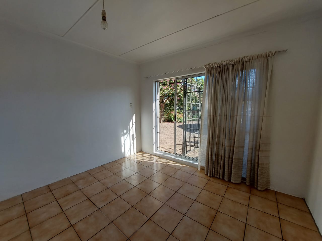 Property and houses to rent in Ashton Ashton Property