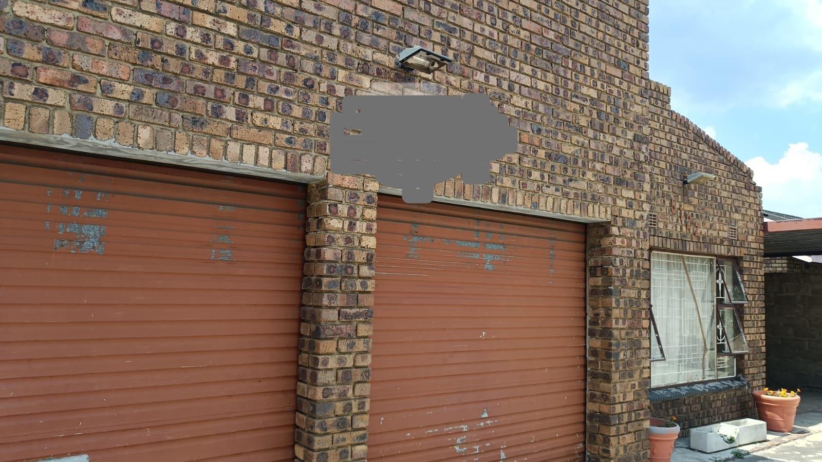 4 Bedroom House for sale in Lynnville P24114170751