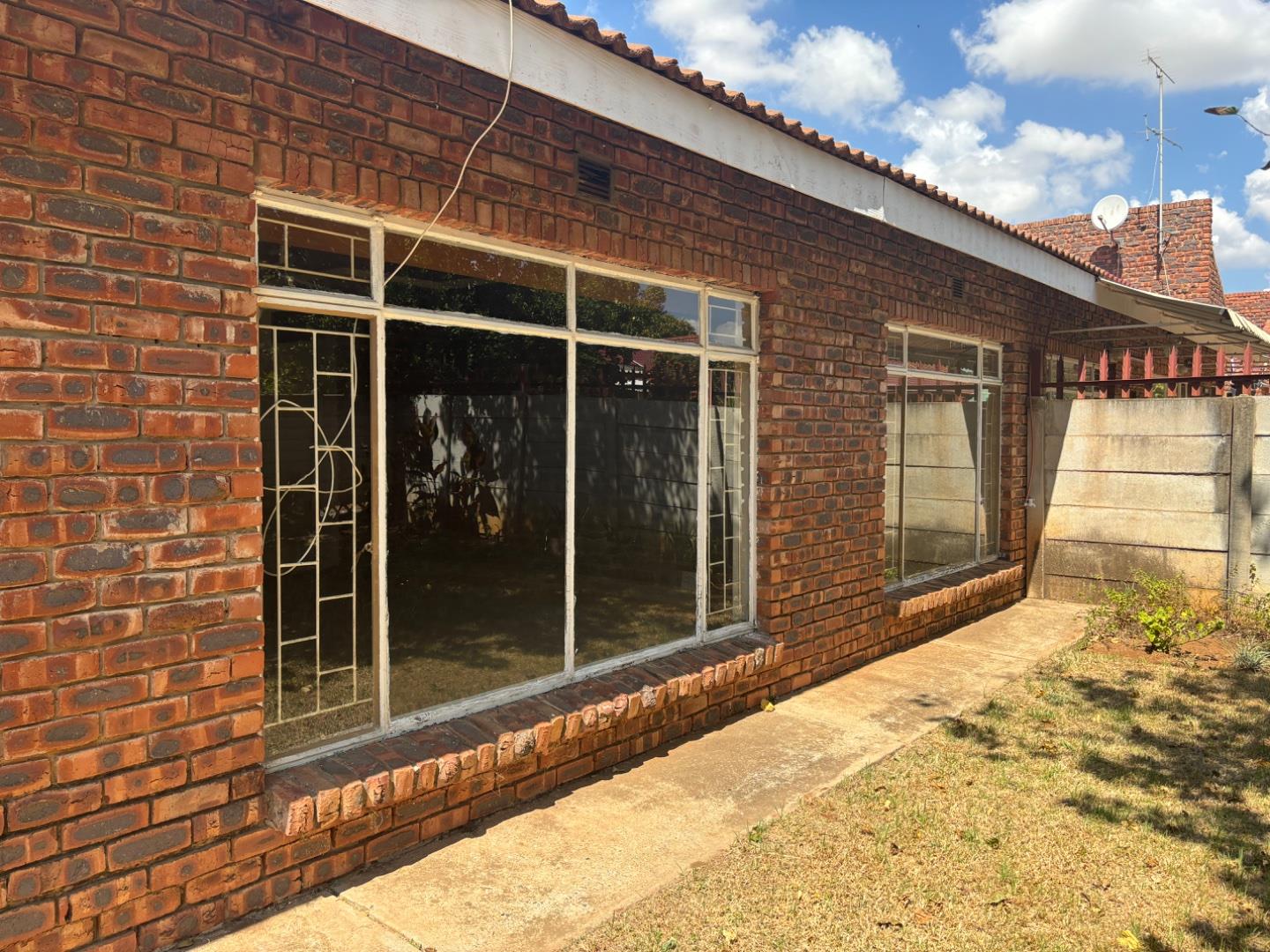 3 Bedroom Apartment / flat for sale in Virginia Central P24114171621