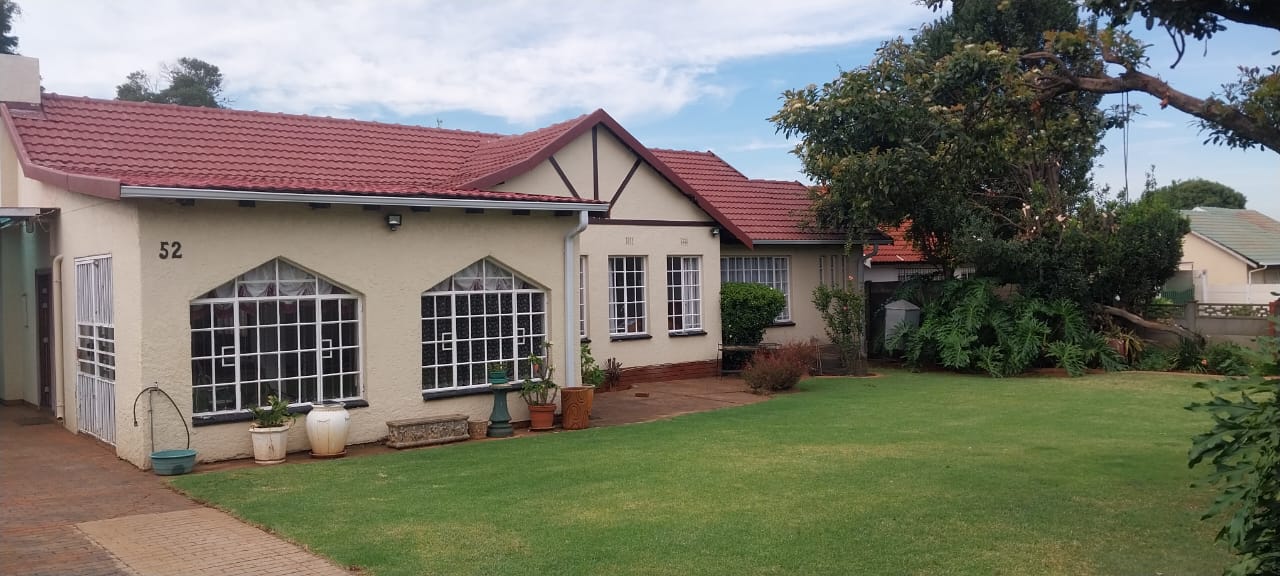 3 Bedroom House for sale in Simmerfield 52 Wychwood Road P24114172302