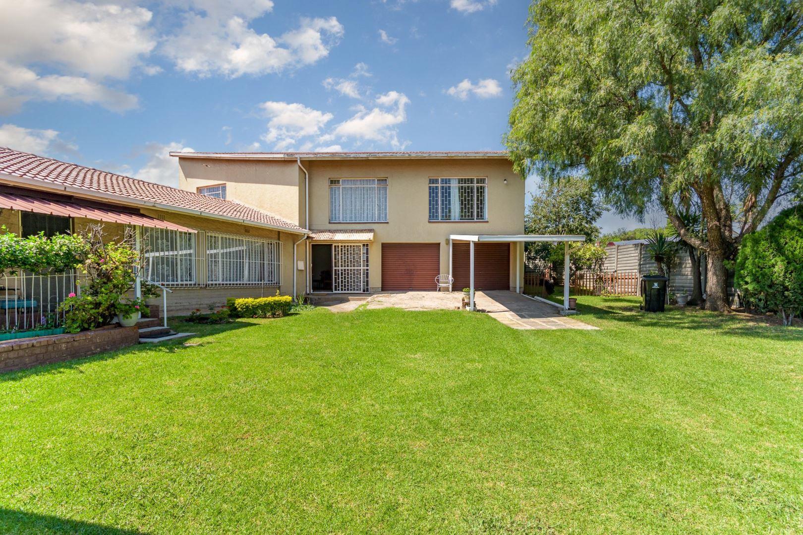 3 Bedroom House for sale in Edenvale Central P24114172360