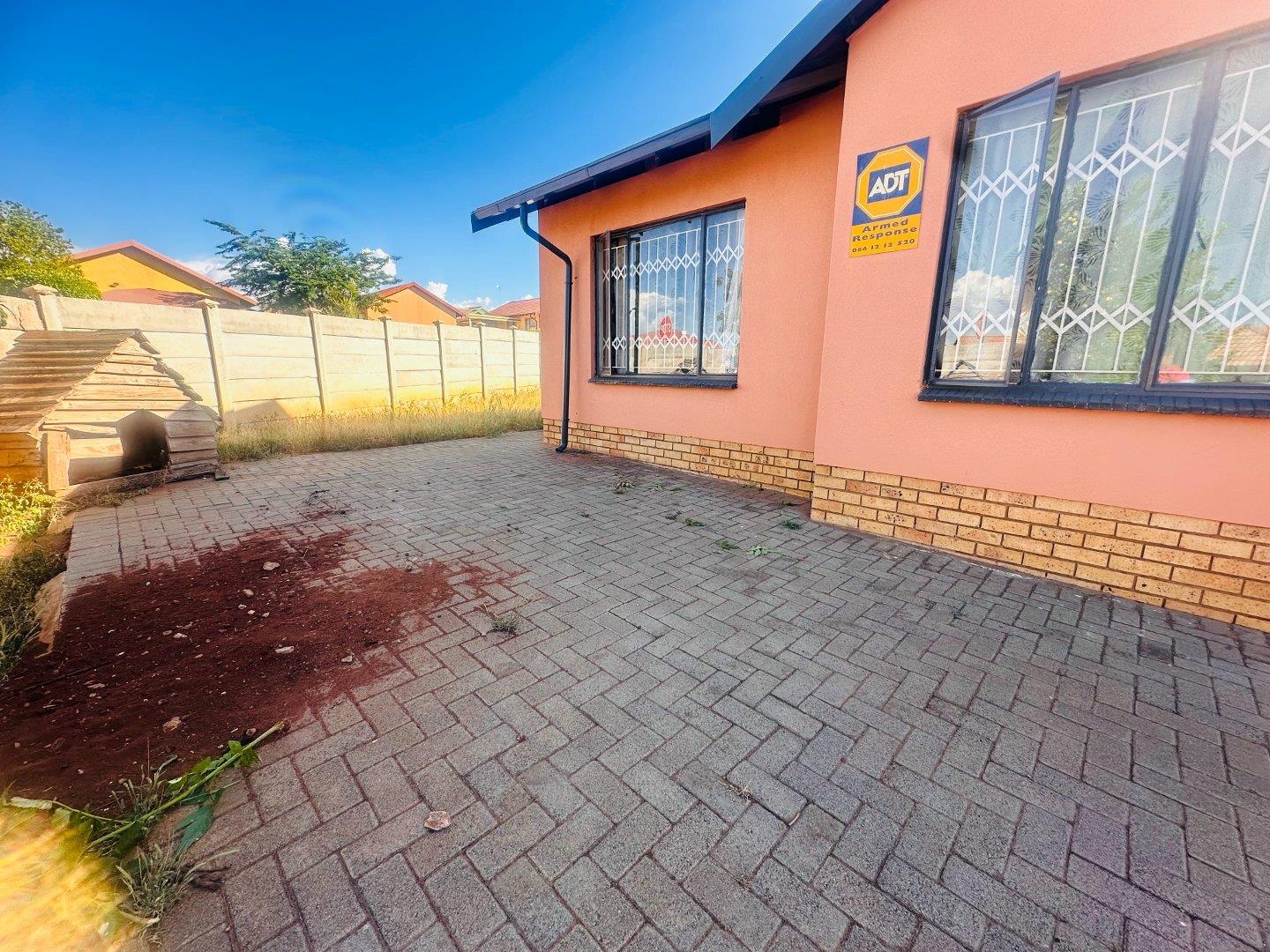 Tlhabane West Property Property and houses for sale in Tlhabane West