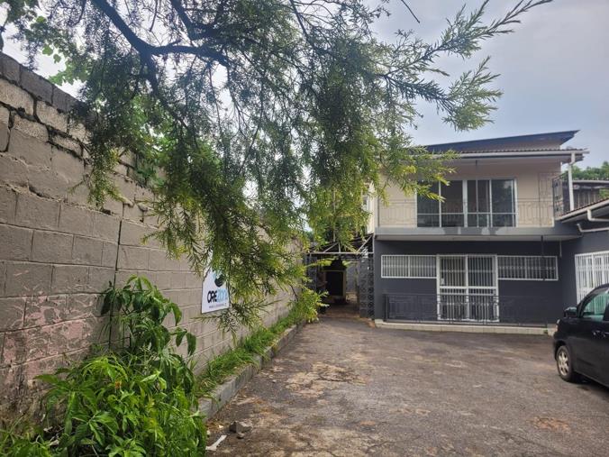 6 Bedroom House for Sale in Longacres