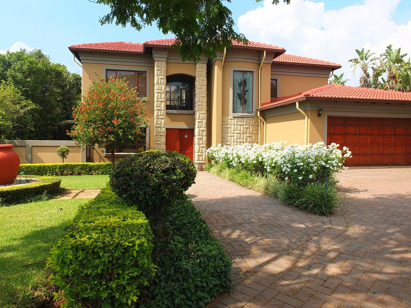 4 Bedroom House for sale in Moreleta Park 90 Hluhluwe Street, Meadow