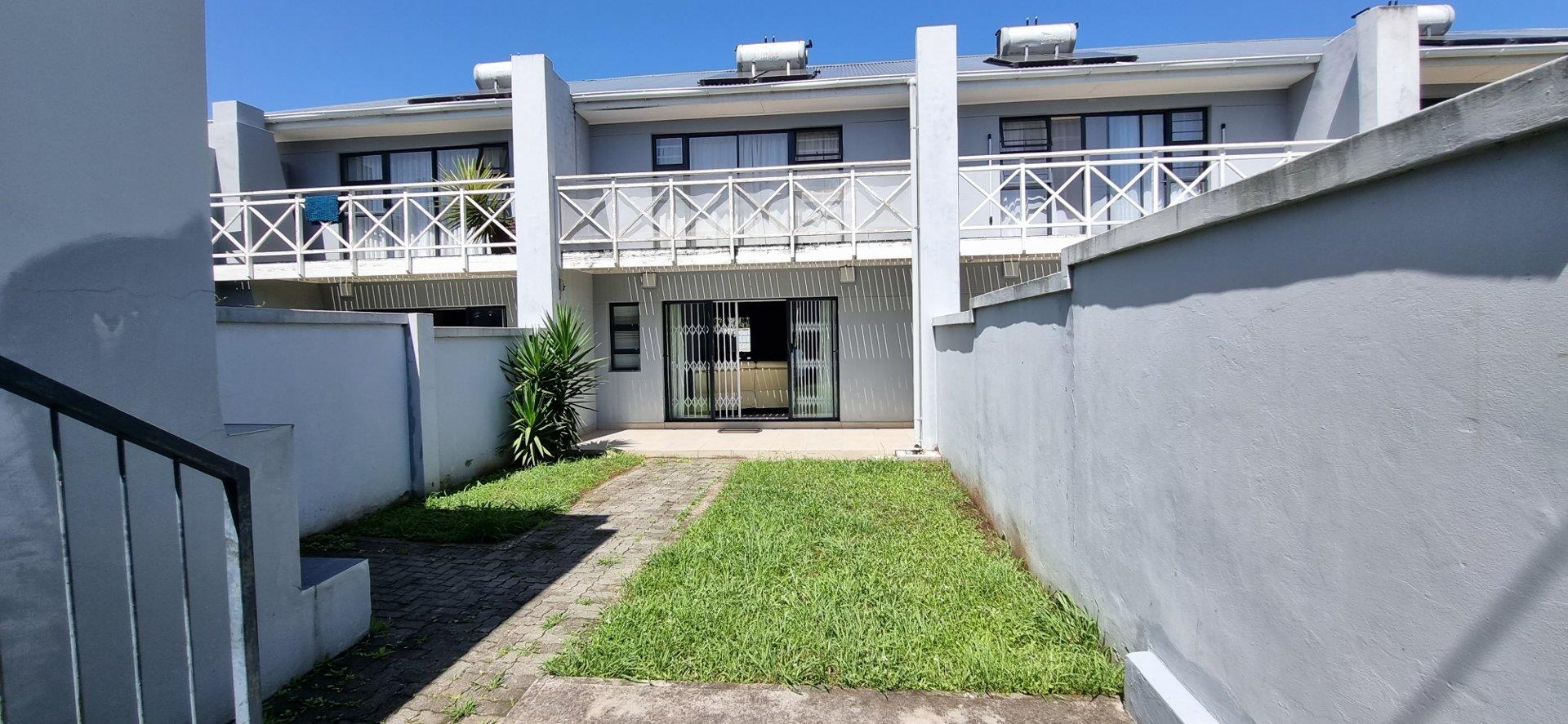 Beacon Bay Property Townhouses for sale in Beacon Bay Property24