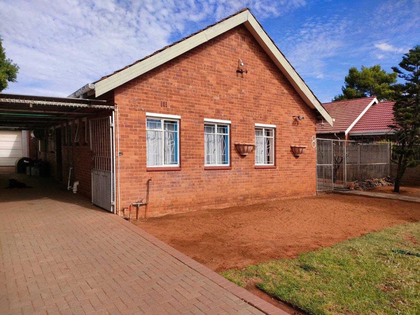 Beaconsfield Property Property and houses for sale in Beaconsfield