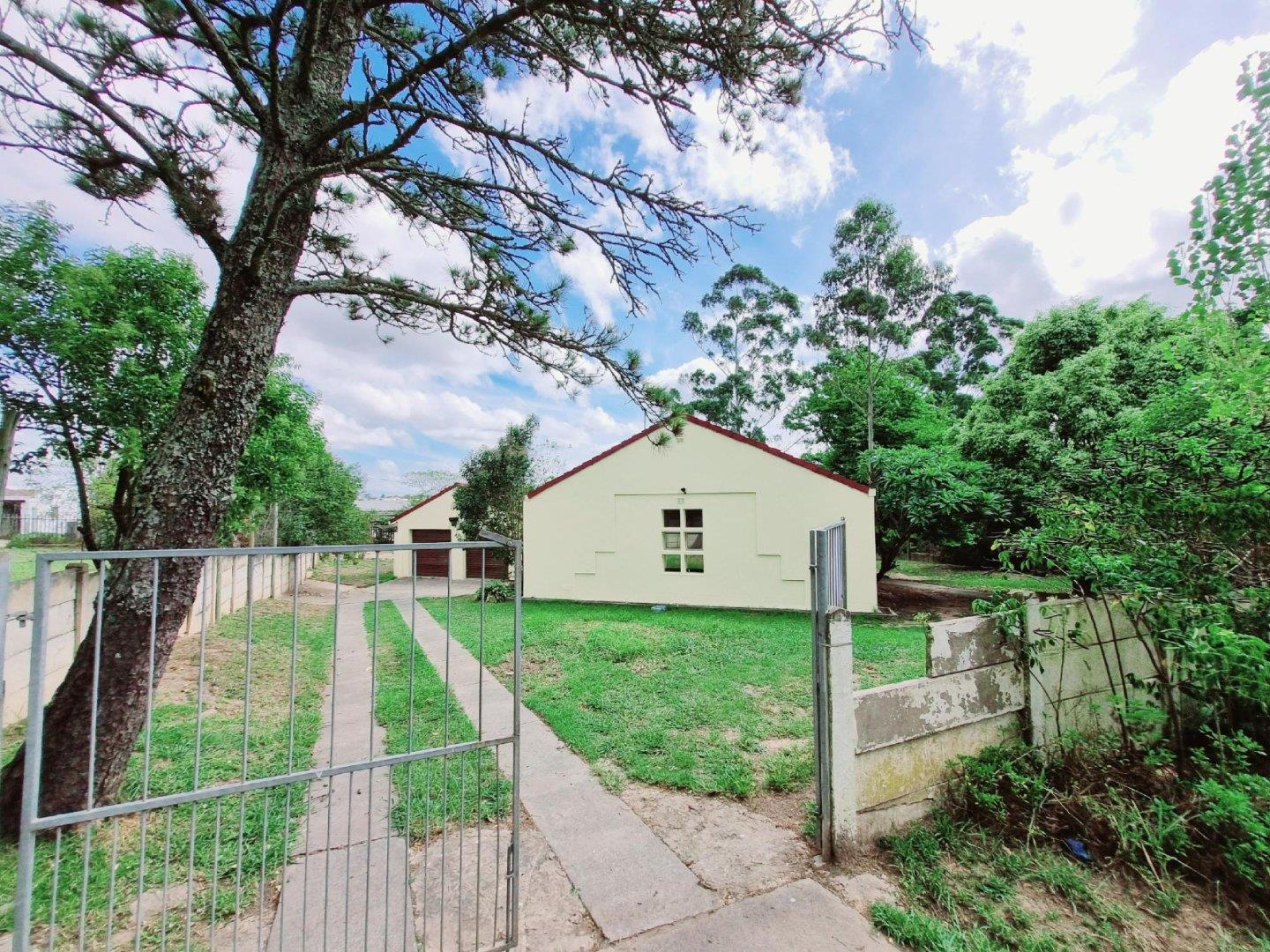 5 Bedroom House for sale in Mthatha P24114178382