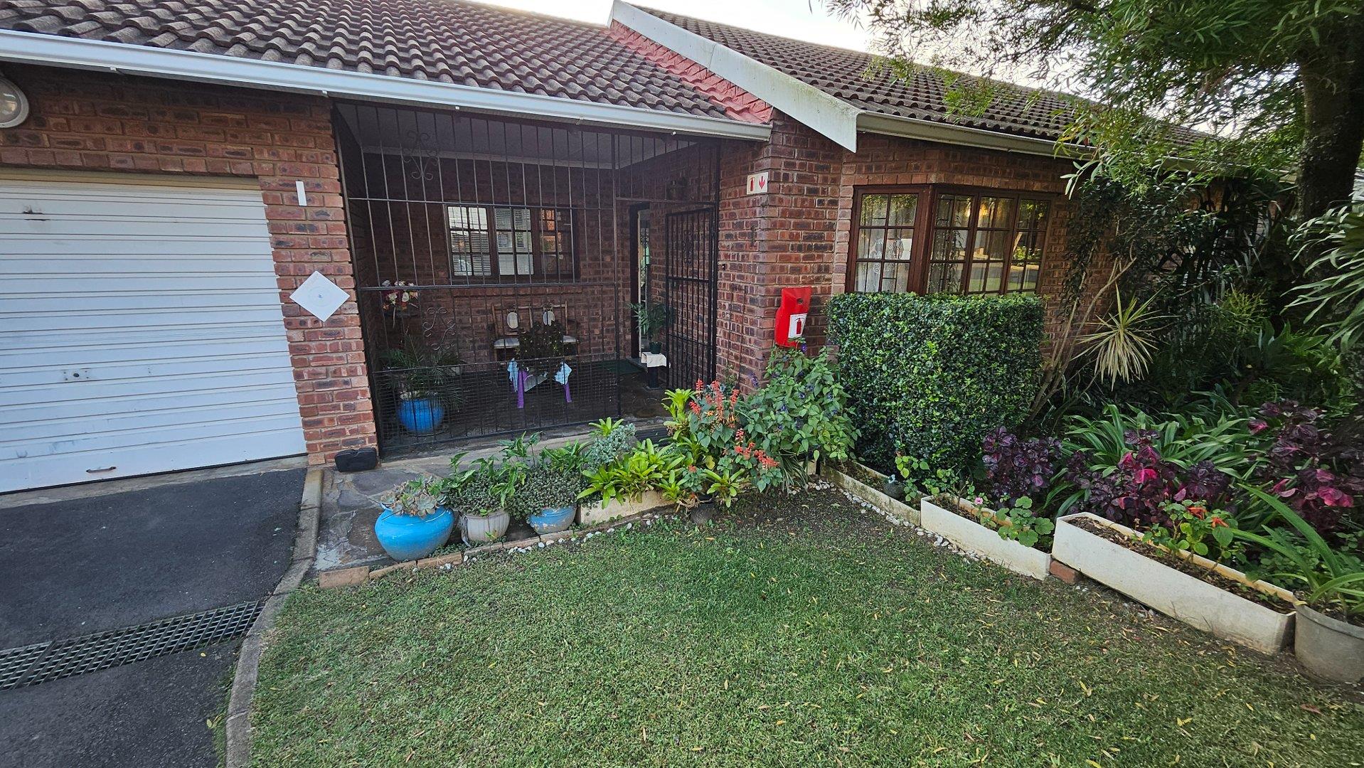 2 Bedroom Townhouse for sale in Pelham P24114178977