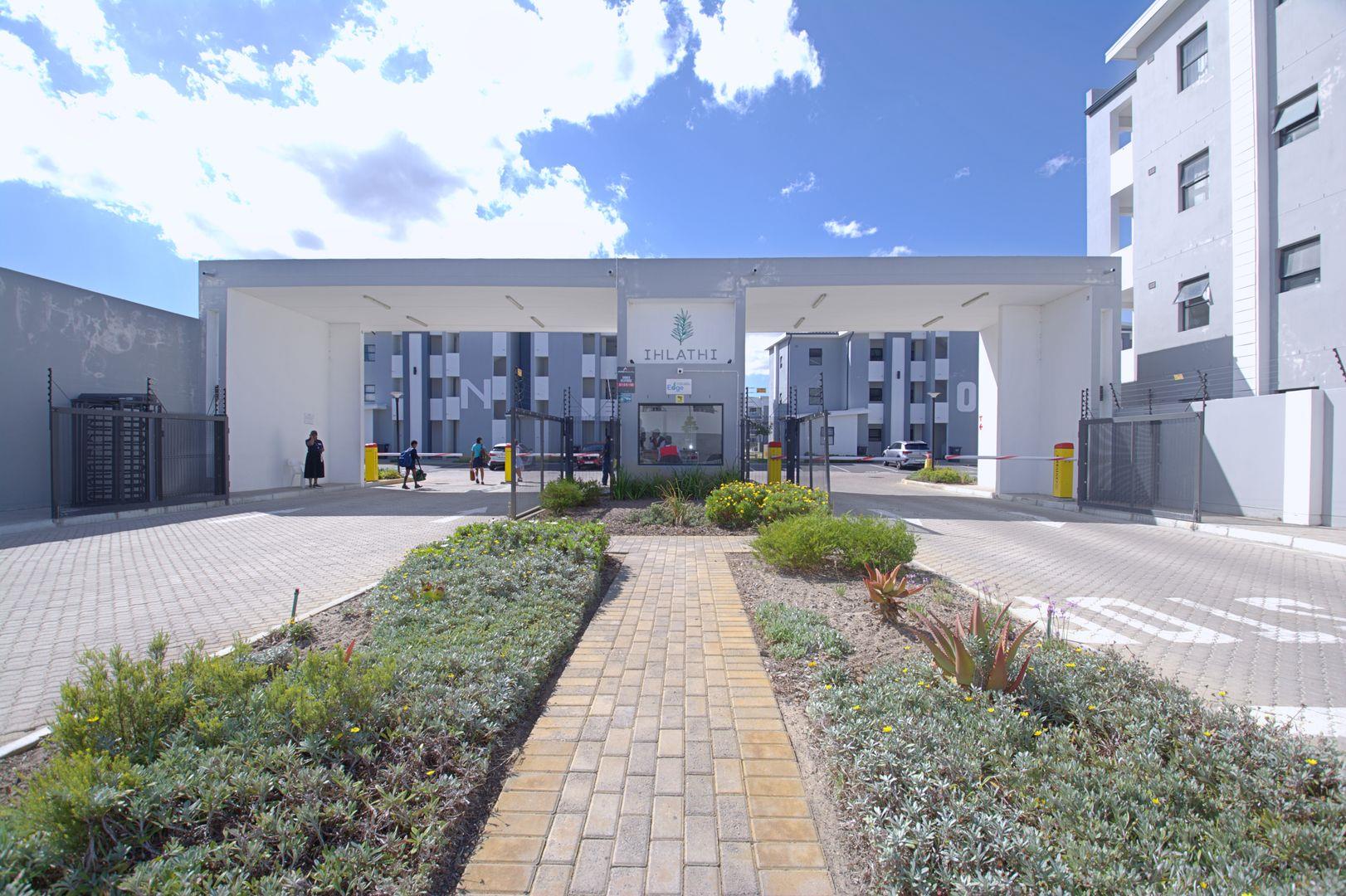 3 Bedroom Apartment / flat for sale in Parklands 204 Ihlathi, 23