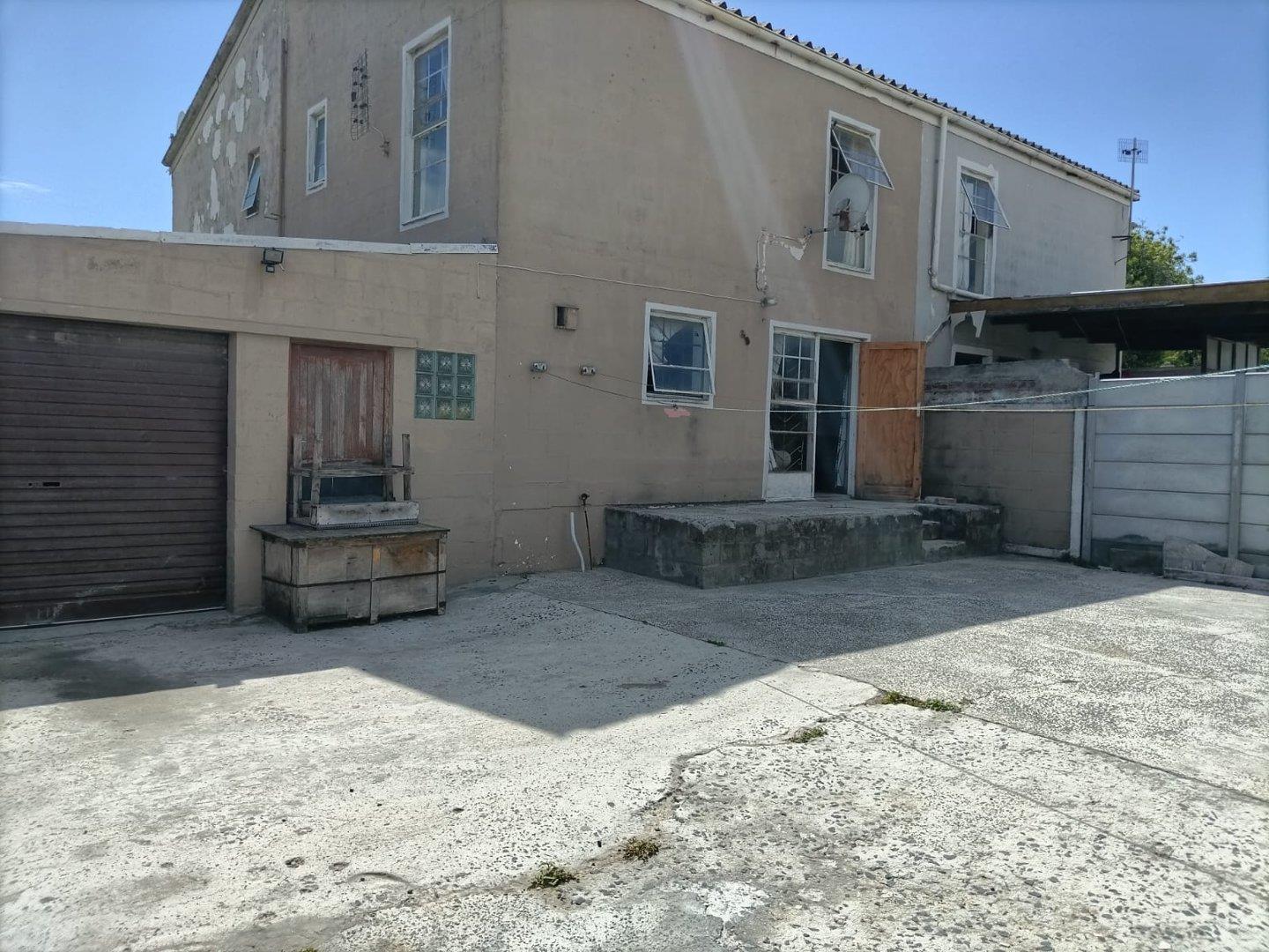 3 Bedroom House for sale in Beacon Valley P24114180223