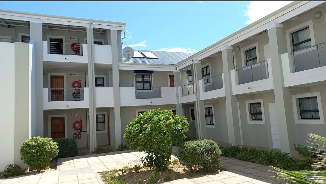 2 Bedroom Apartment / flat for sale in Gordons Bay Central Gustrouw