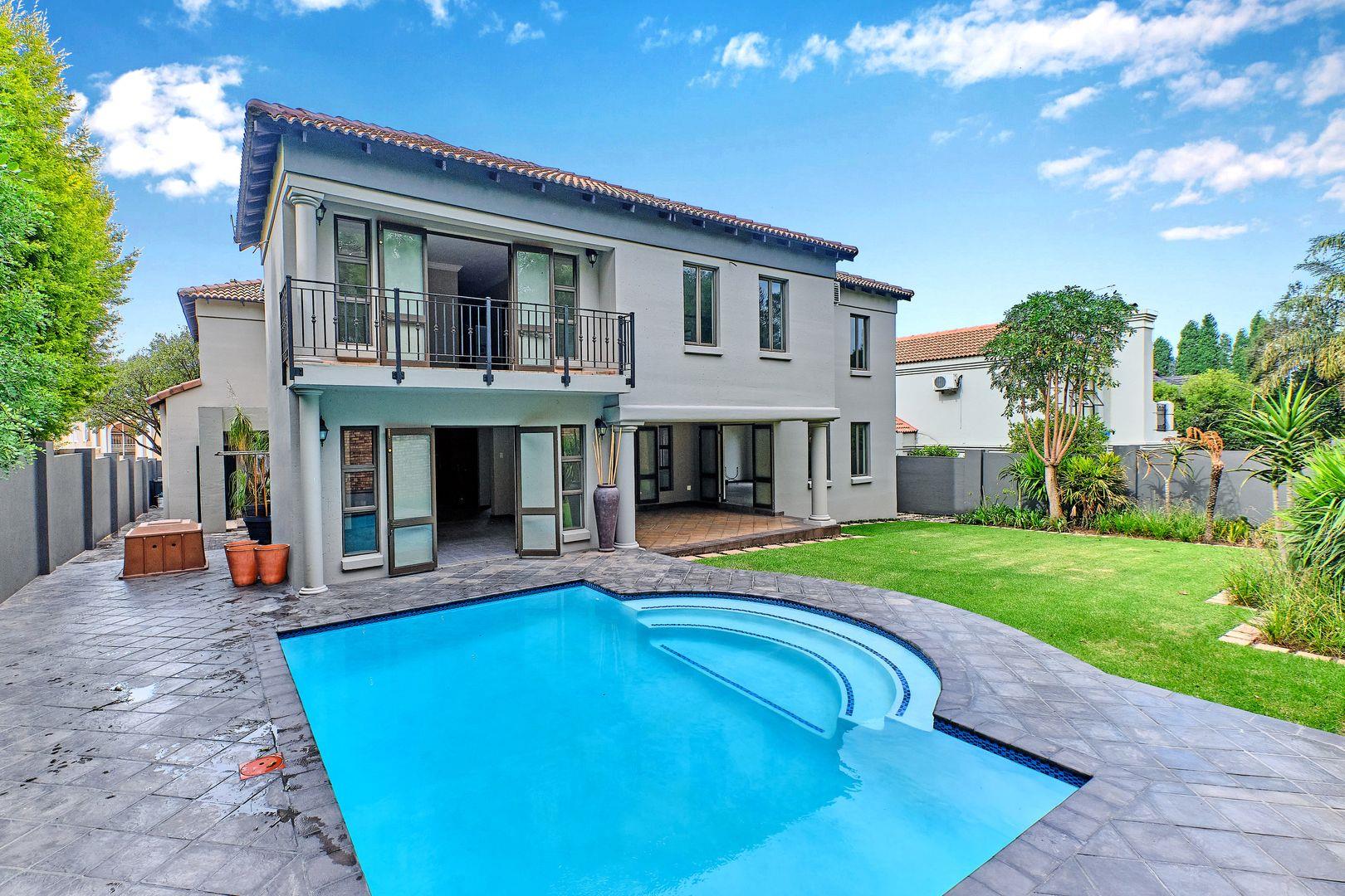 4 Bedroom House for sale in Kyalami Estate P24114181377