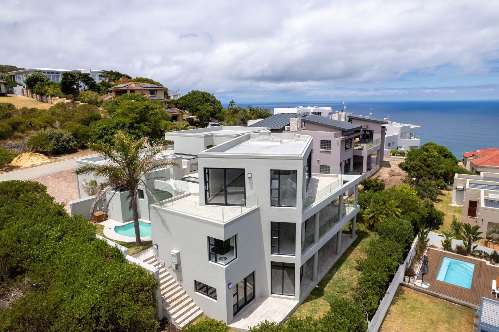 6 Bedroom House for sale in Brenton On Sea P24114181510