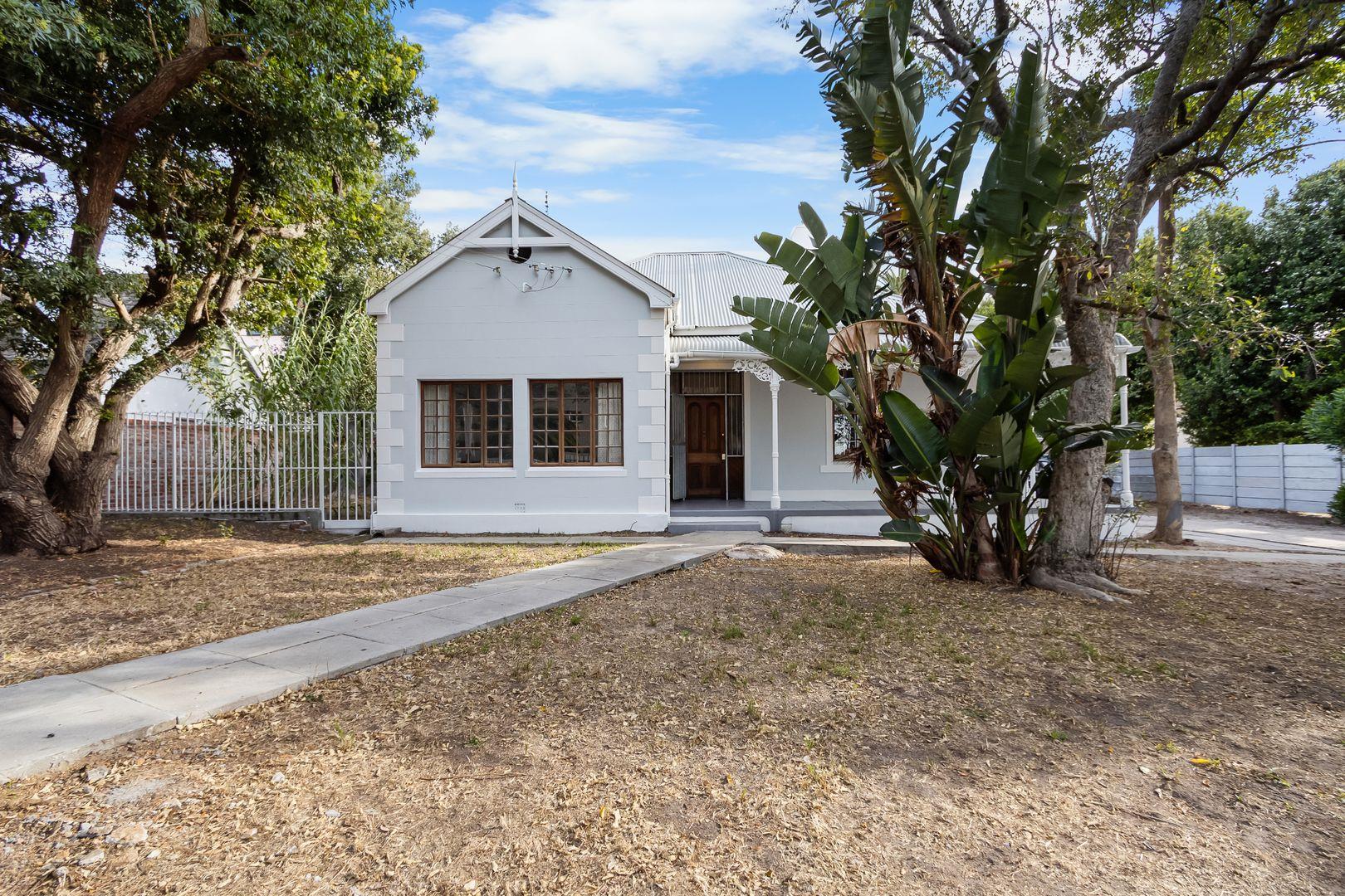 Wynberg, Cape Town Property Property and houses to rent in Wynberg