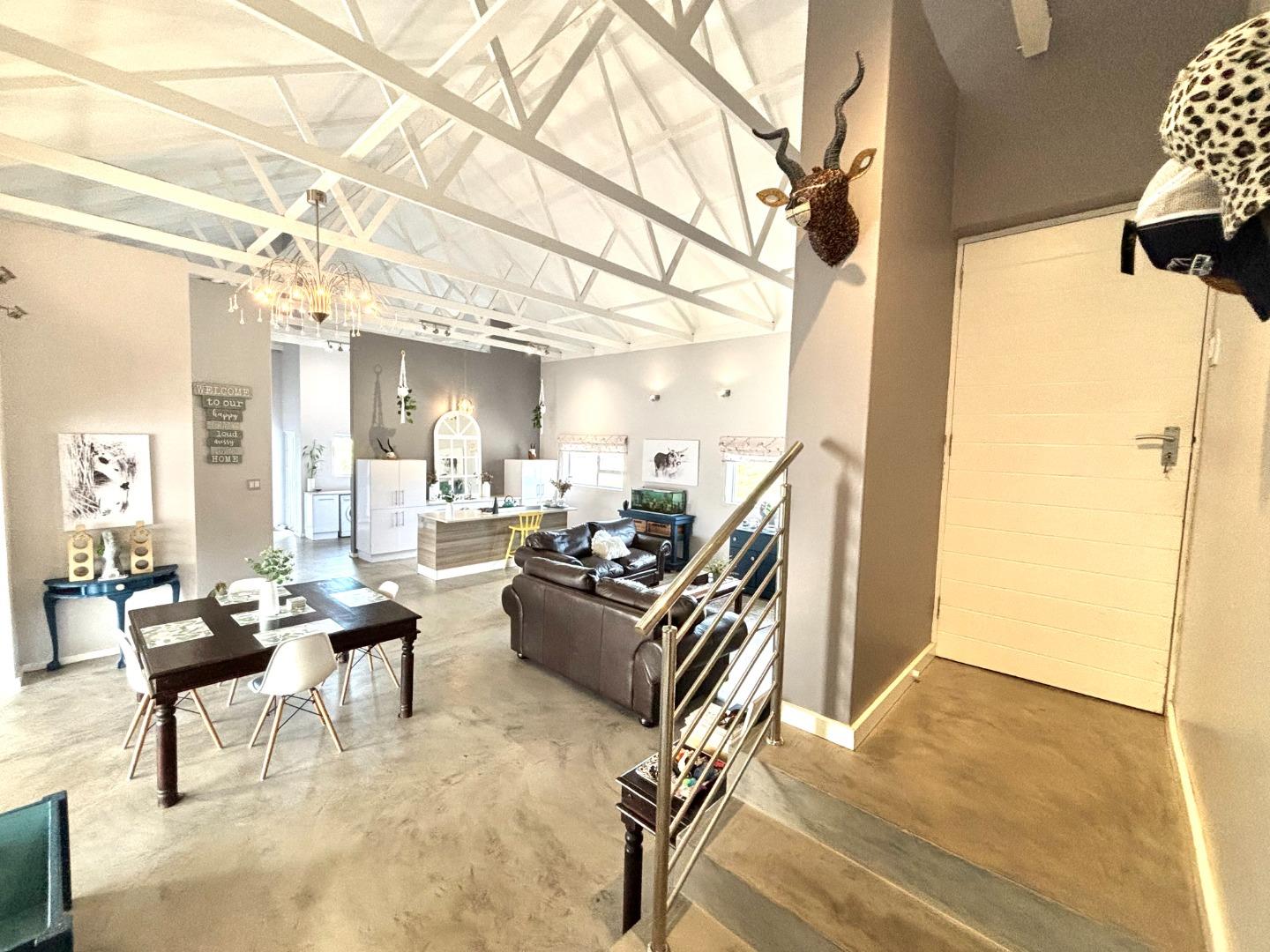 3 Bedroom House for sale in Lovemore Park 9 Cedar Road P24113770450