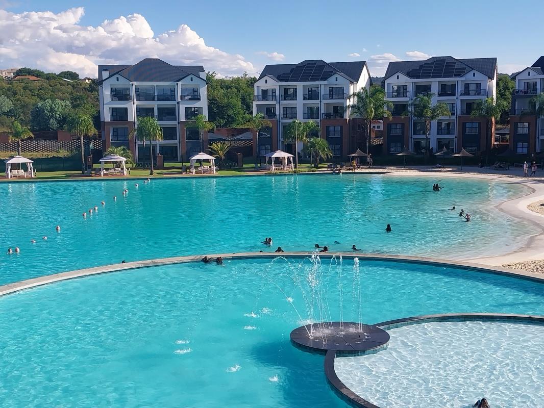 2 Bedroom Apartment / flat for sale in Willow Park Manor