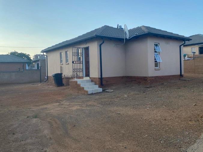 3 Bedroom House to Rent in Glenway Estate