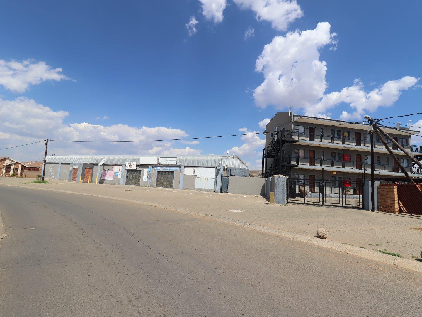 Commercial property for sale in Grasslands P24114187365