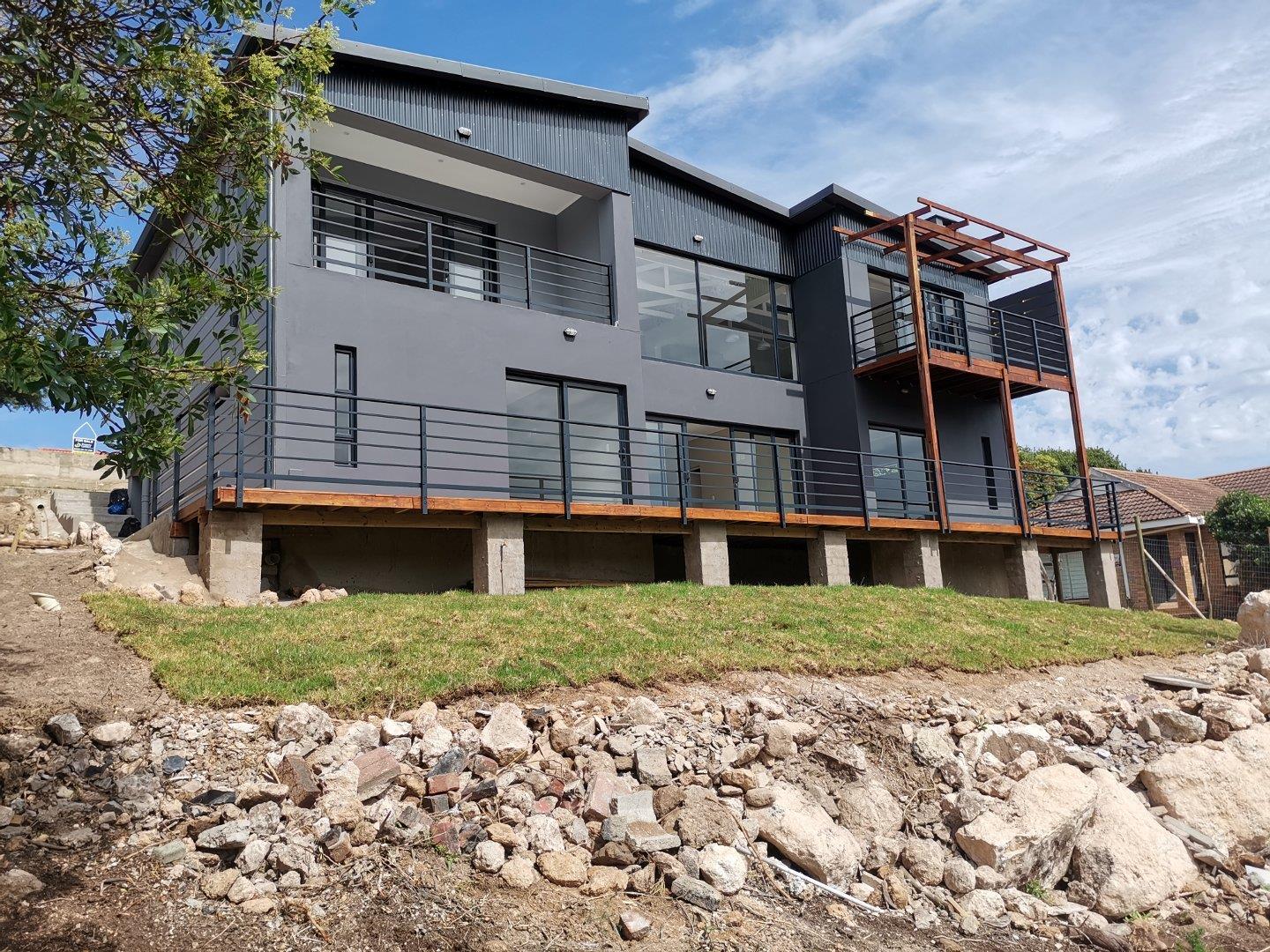 3 Bedroom House for sale in Hersham 25 Franklin Street P24112450230