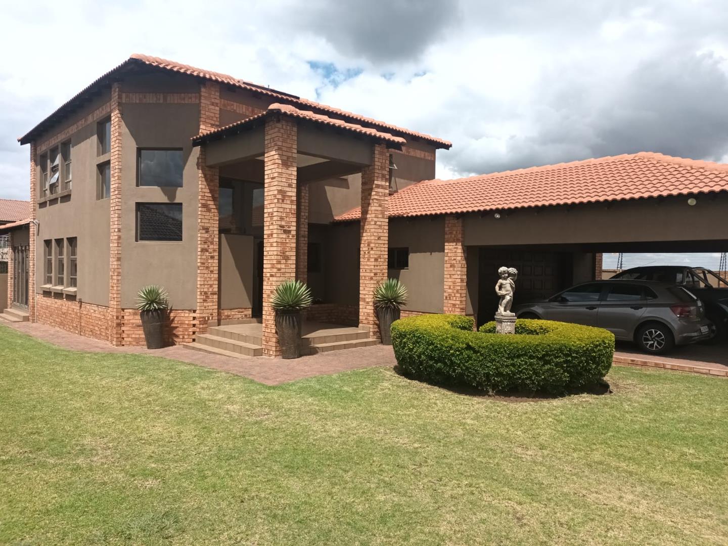 3 Bedroom House for sale in Reyno Ridge P24114188463