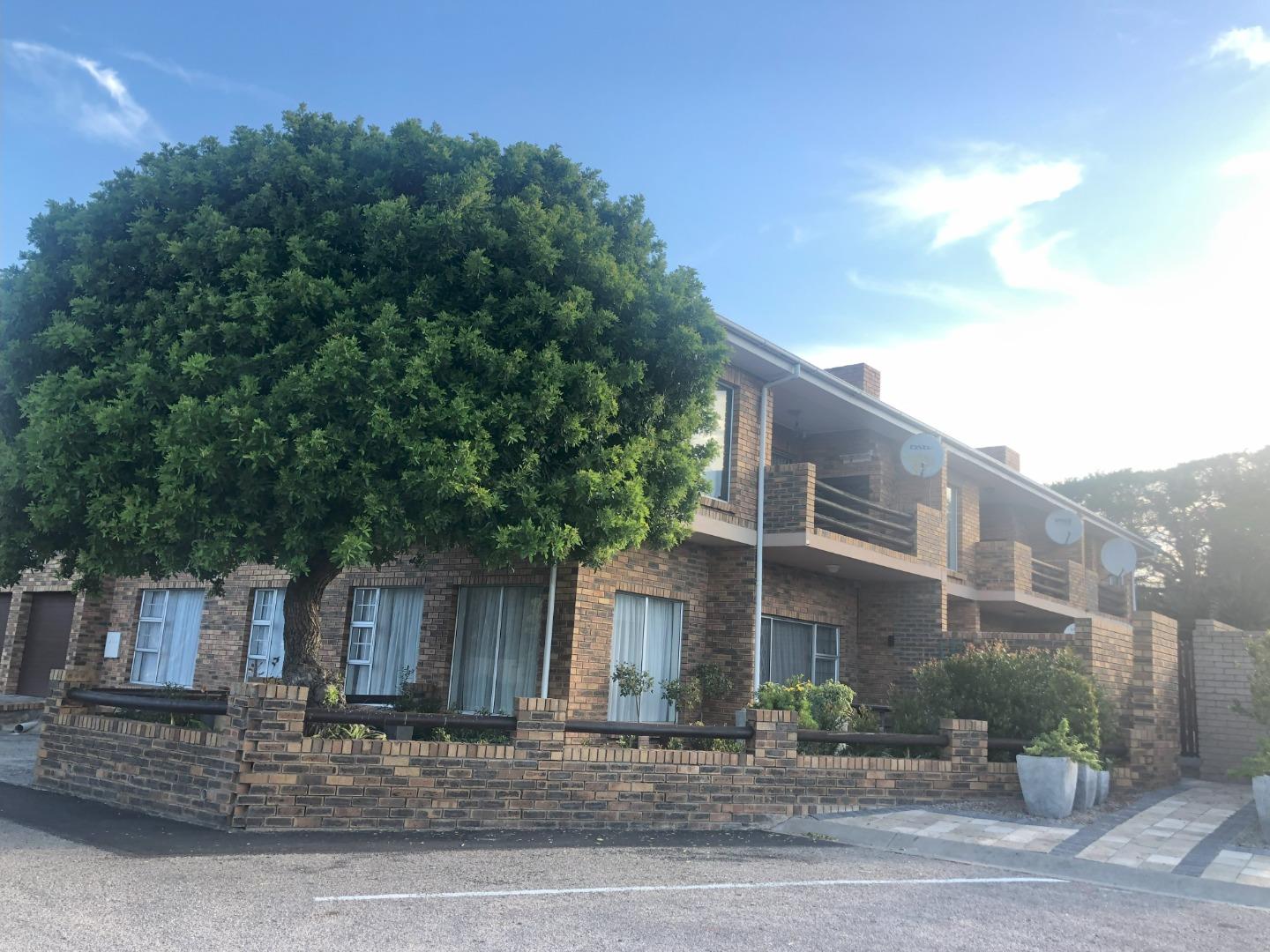 Linkside, Mossel Bay Property Property and houses to rent in Linkside