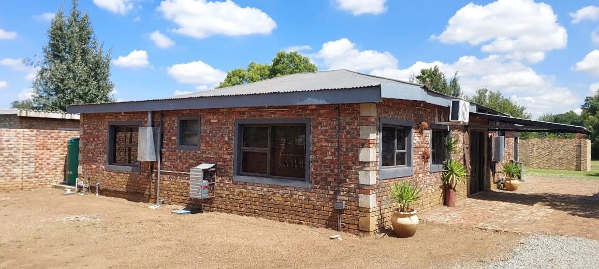 3 Bedroom House for sale in Potchefstroom Central 303 Dr Beyers Naude