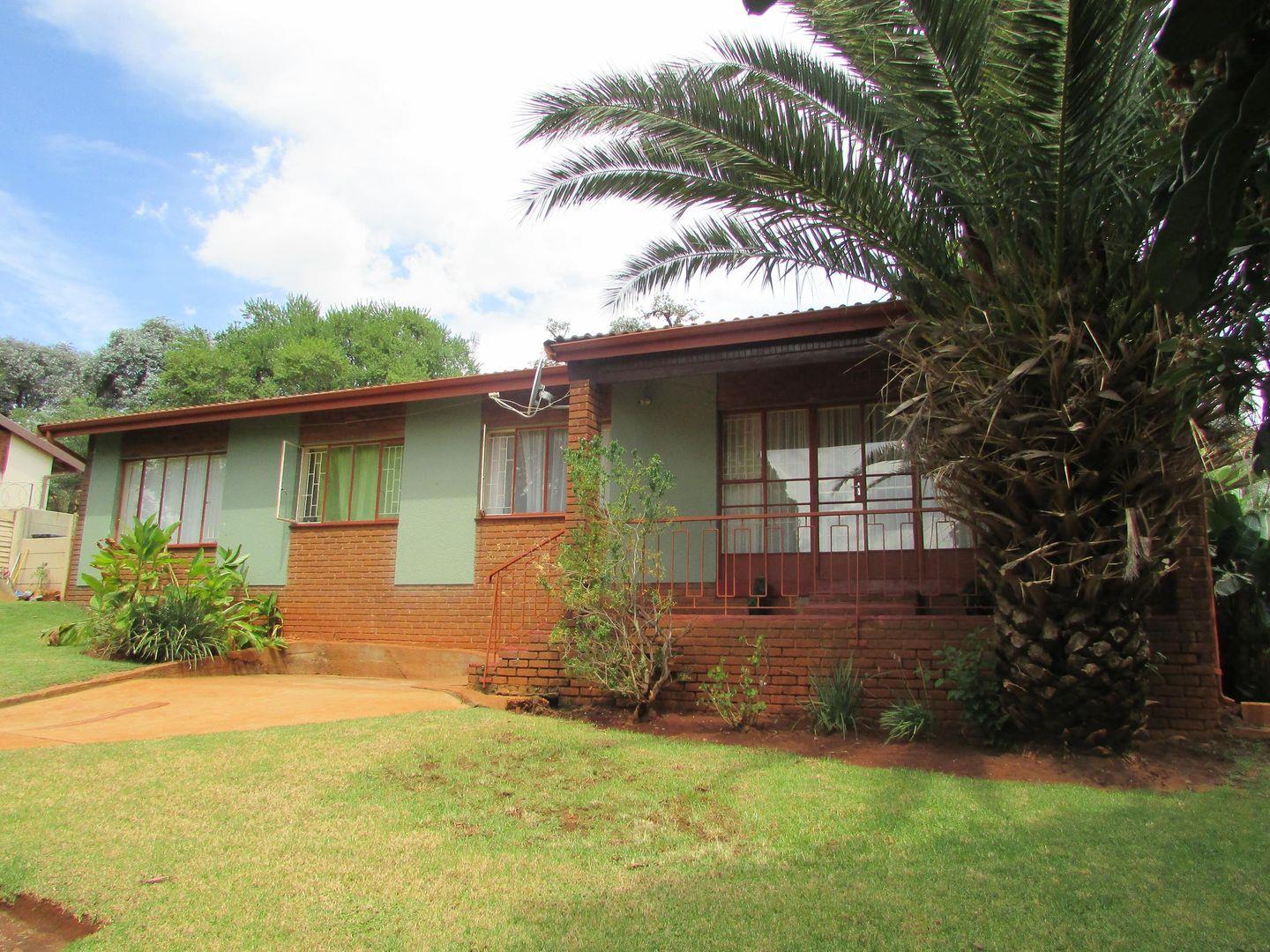 3 Bedroom House for sale in Glen Harvie P24114189510