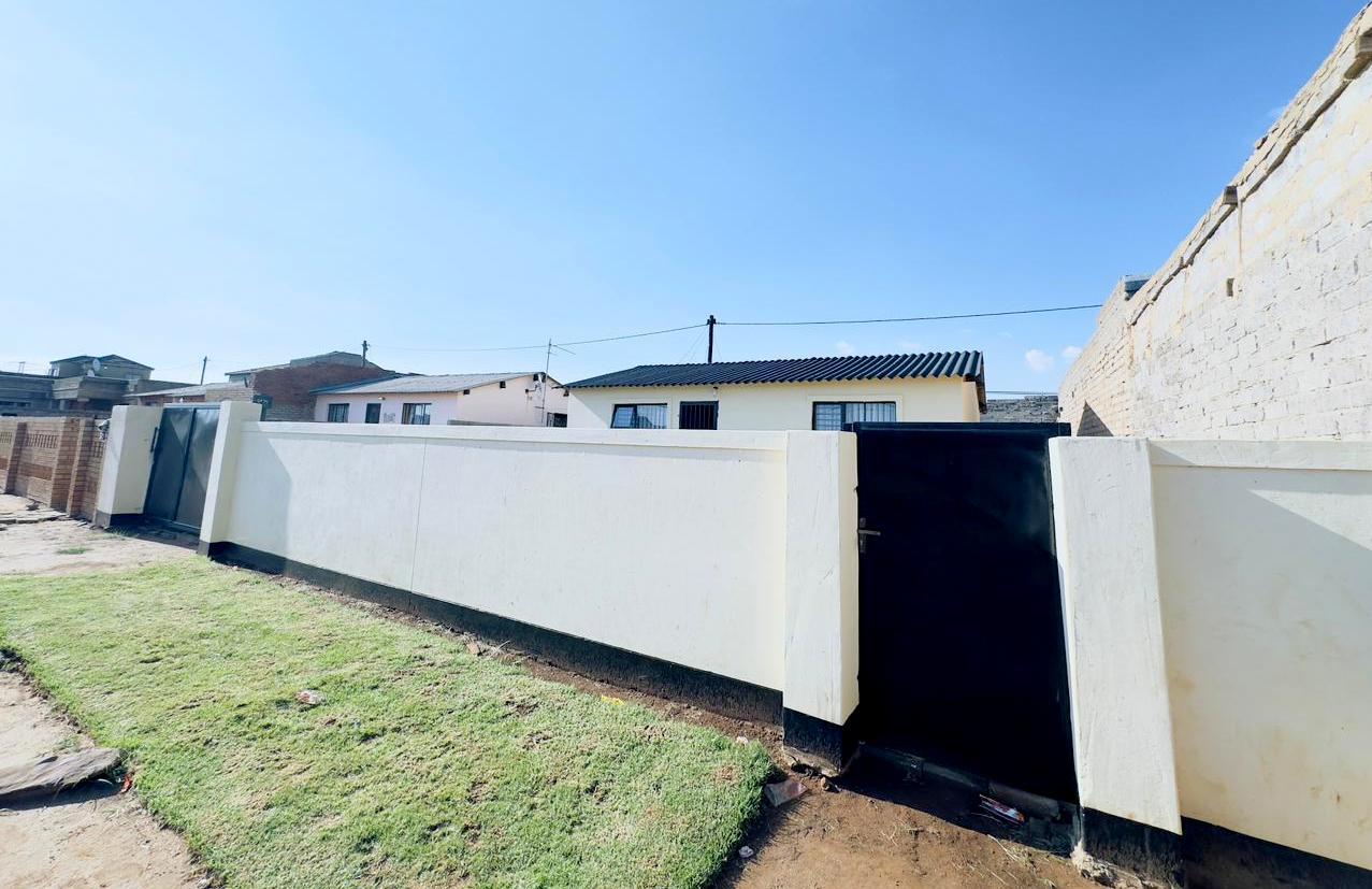 Palm Springs Property Property and houses to rent in Palm Springs