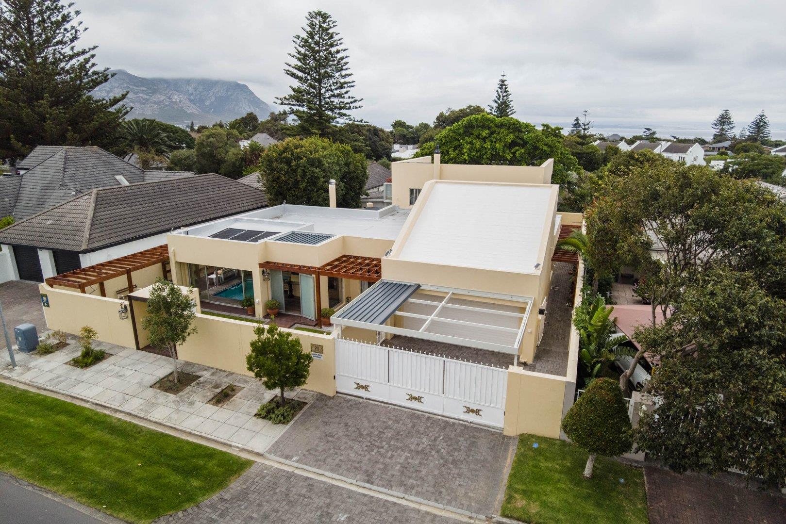 Eastcliff, Hermanus Property Property and houses for sale in