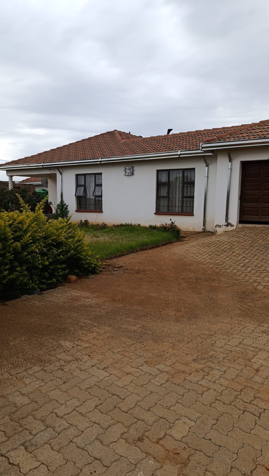 Mafikeng Central Property Property and houses for sale in Mafikeng