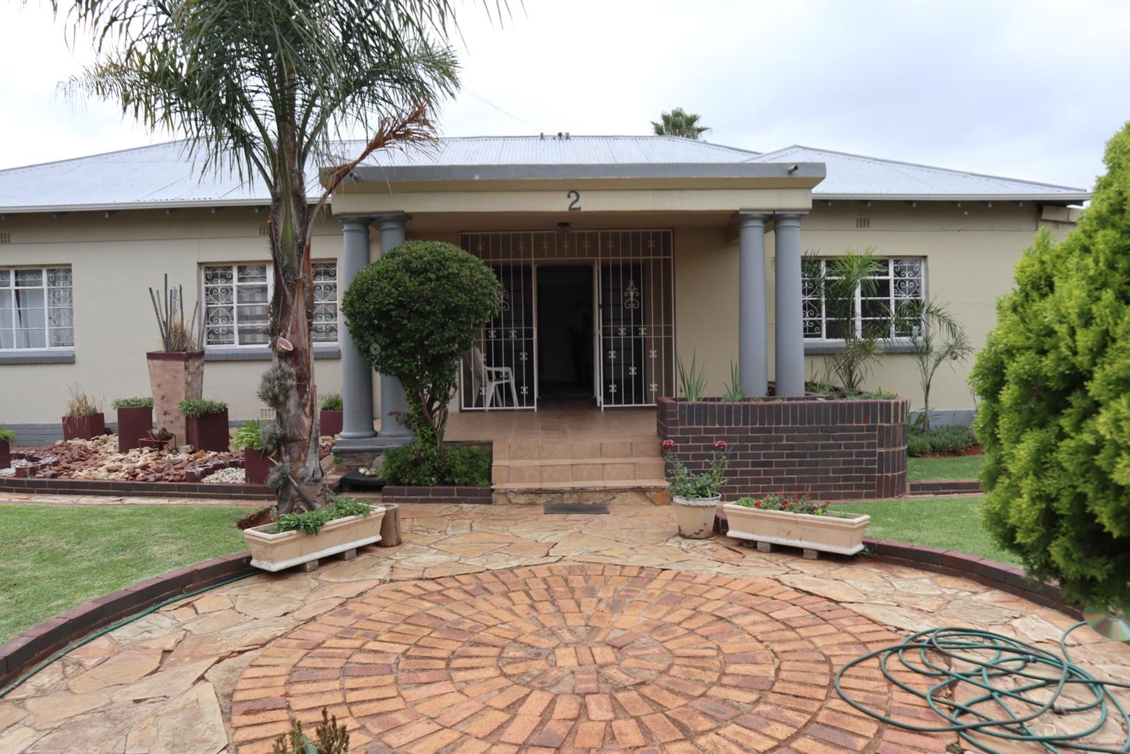 3 Bedroom House for sale in Primrose 2 Carnation Road P24114195751