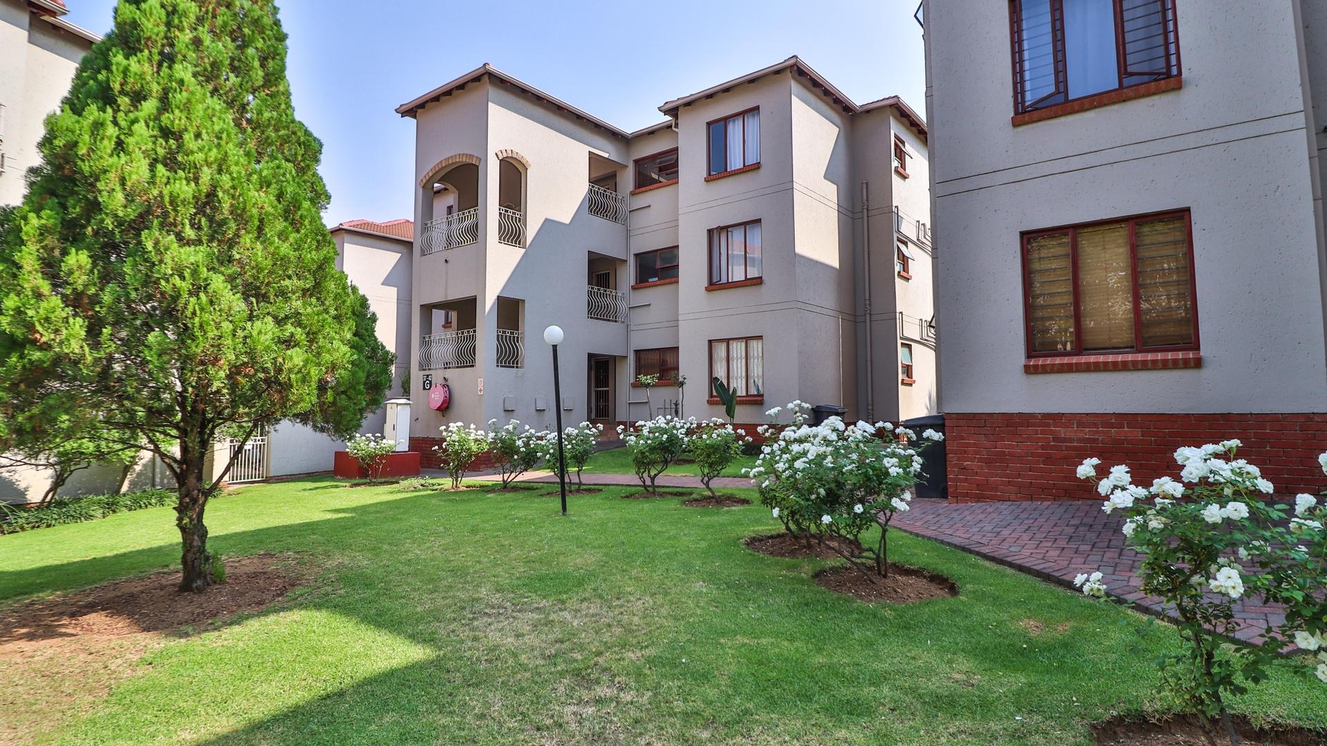2 Bedroom Apartment / flat for sale in Sunninghill 68 Nanyuki Road P24114196986