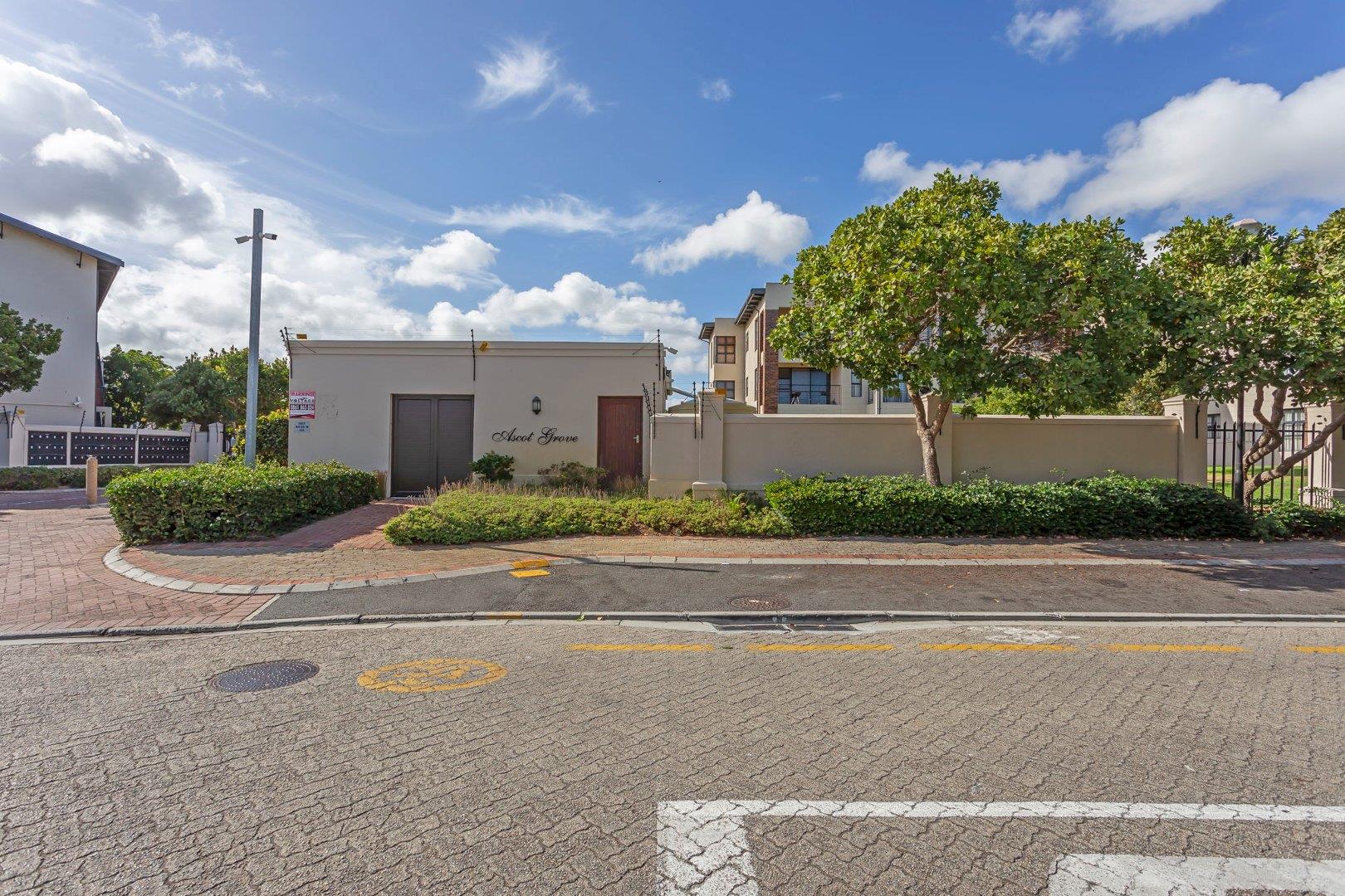 Milnerton Central Property Apartments / flats for sale in Milnerton Central