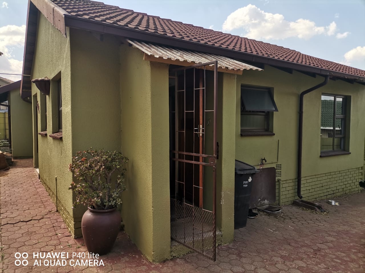 House for sale in Roodepoort Central P24114199619