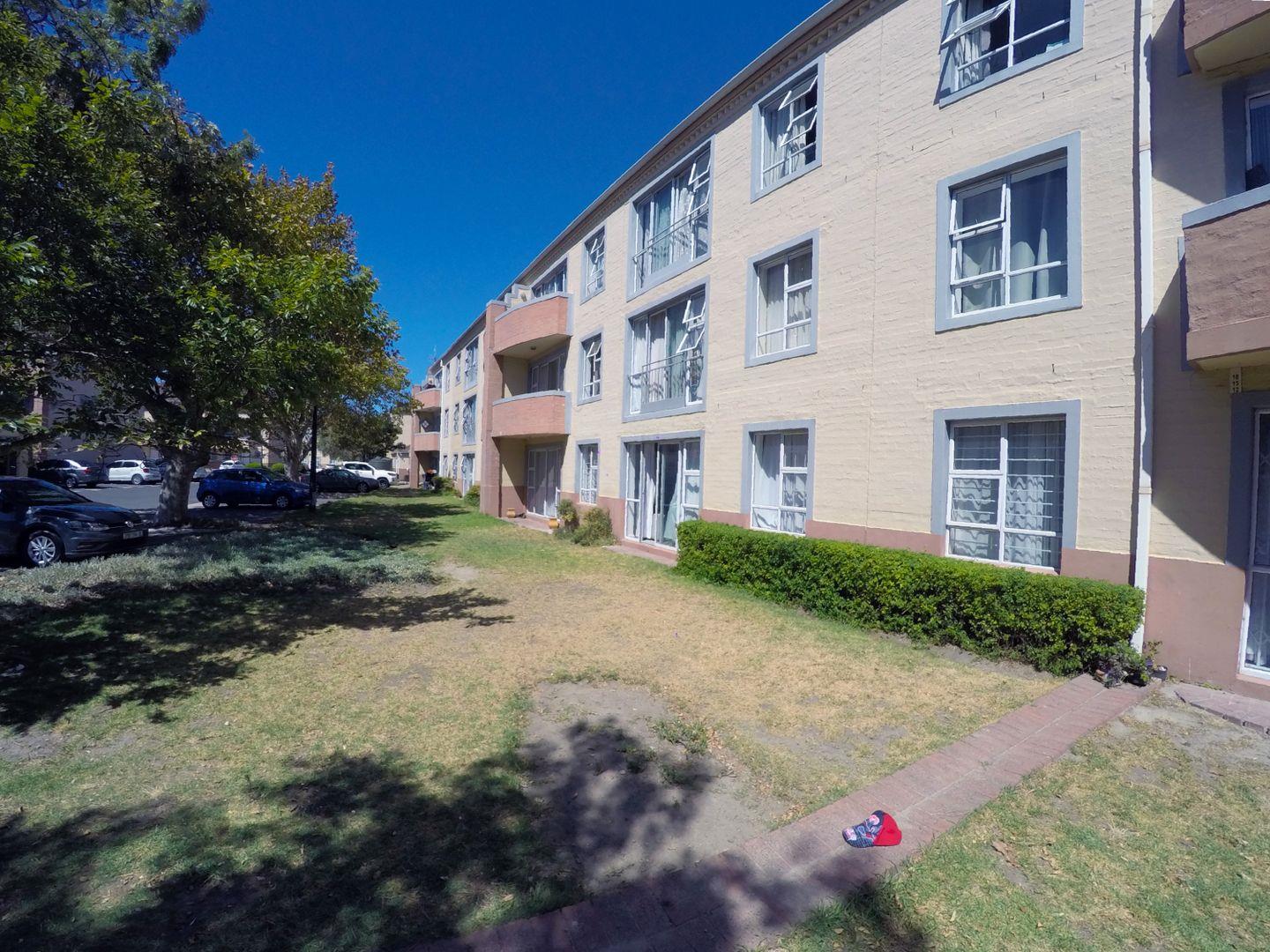 2 Bedroom Apartment / flat for sale in Pinelands P24114200135