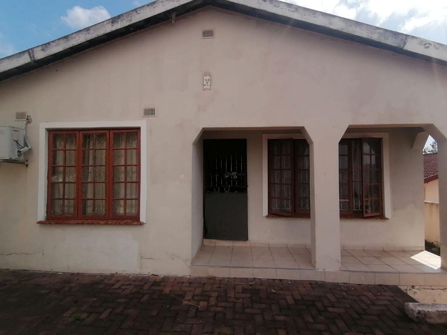 Welbedacht, Chatsworth Property Property and houses for sale in