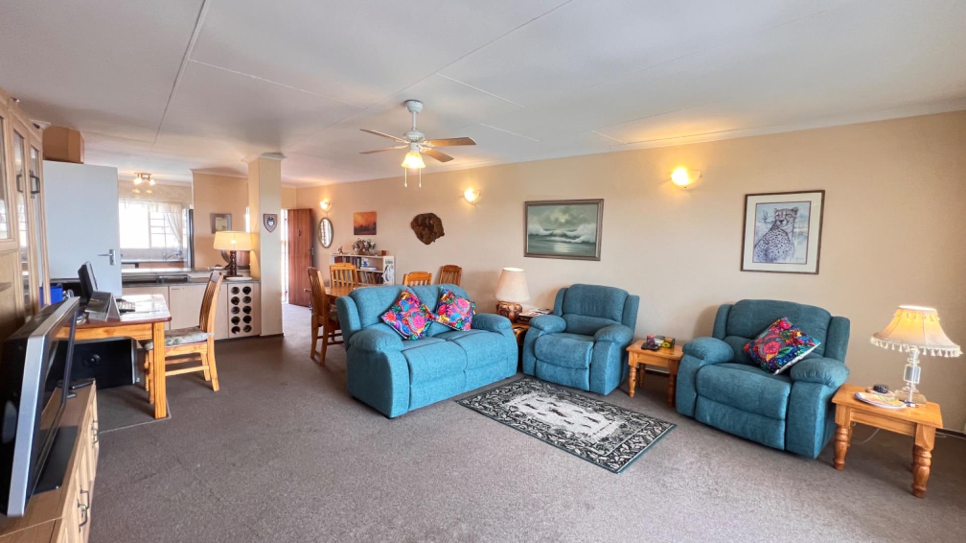 2 Bedroom Apartment / flat for sale in Windsor East 74 Princes Ave