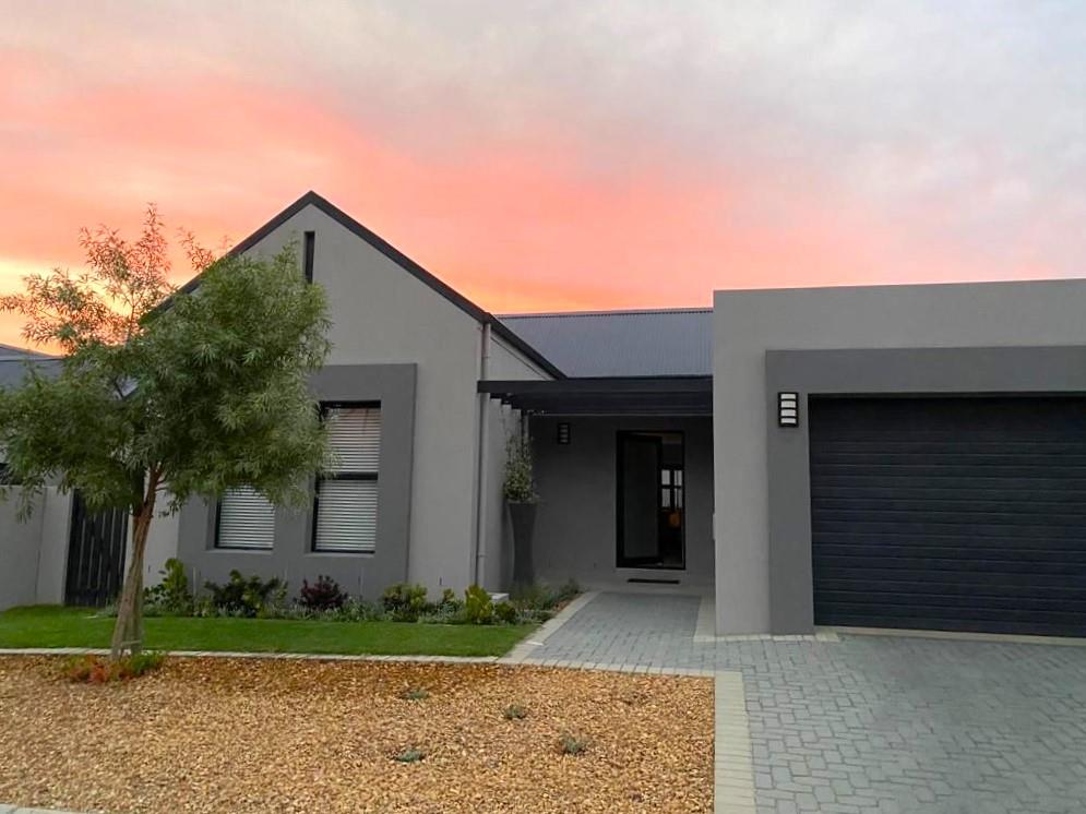 Property and houses for sale in Somerset West Somerset West Property