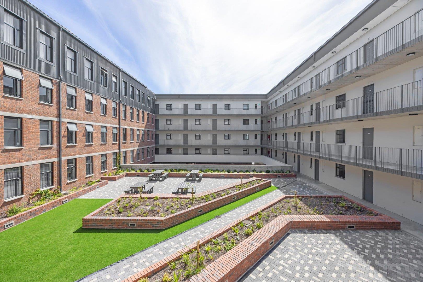 2 Bedroom Apartment / flat for sale in Pinelands P24114203121