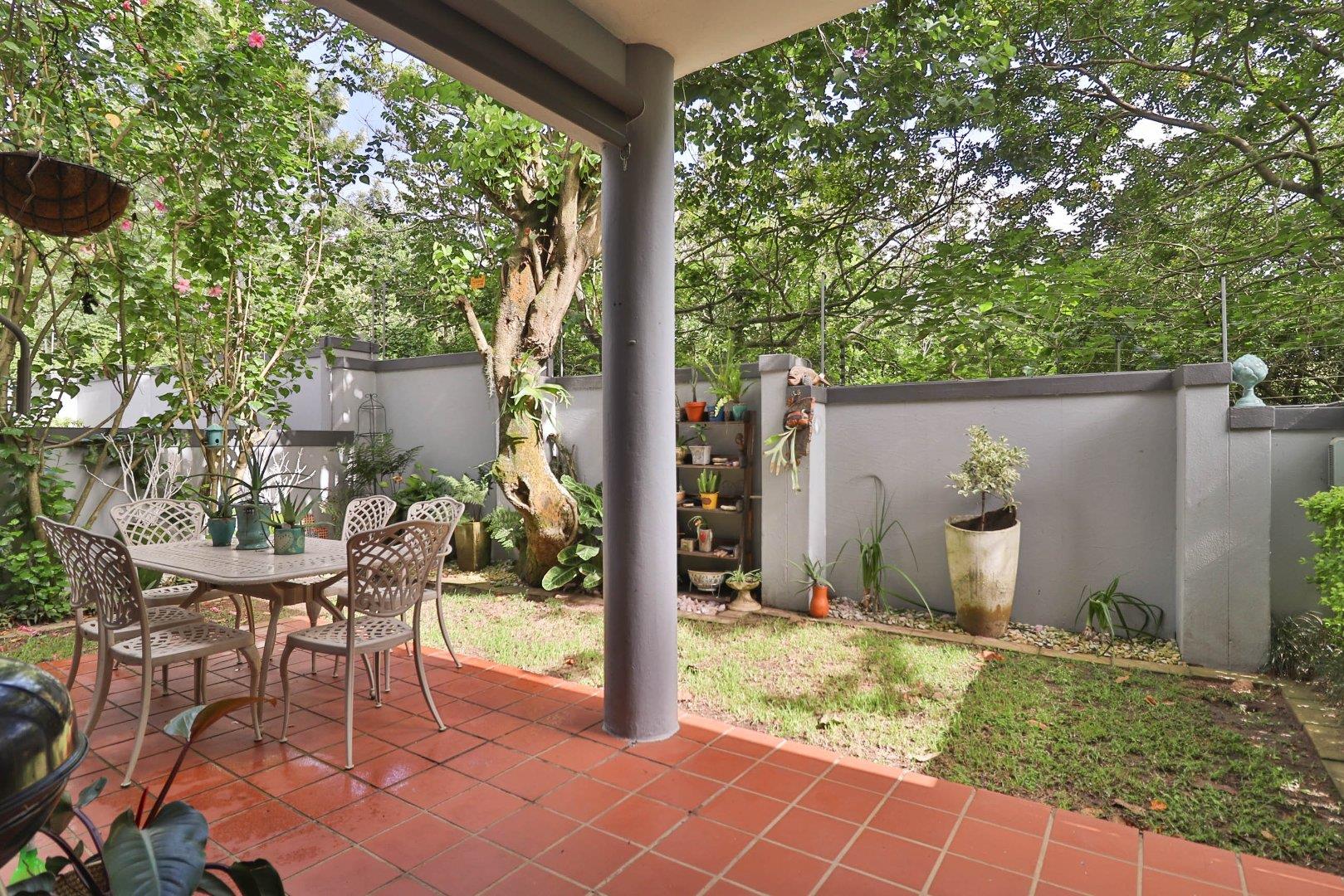 2 Bedroom Apartment / flat for sale in Sheffield Beach P24114203141