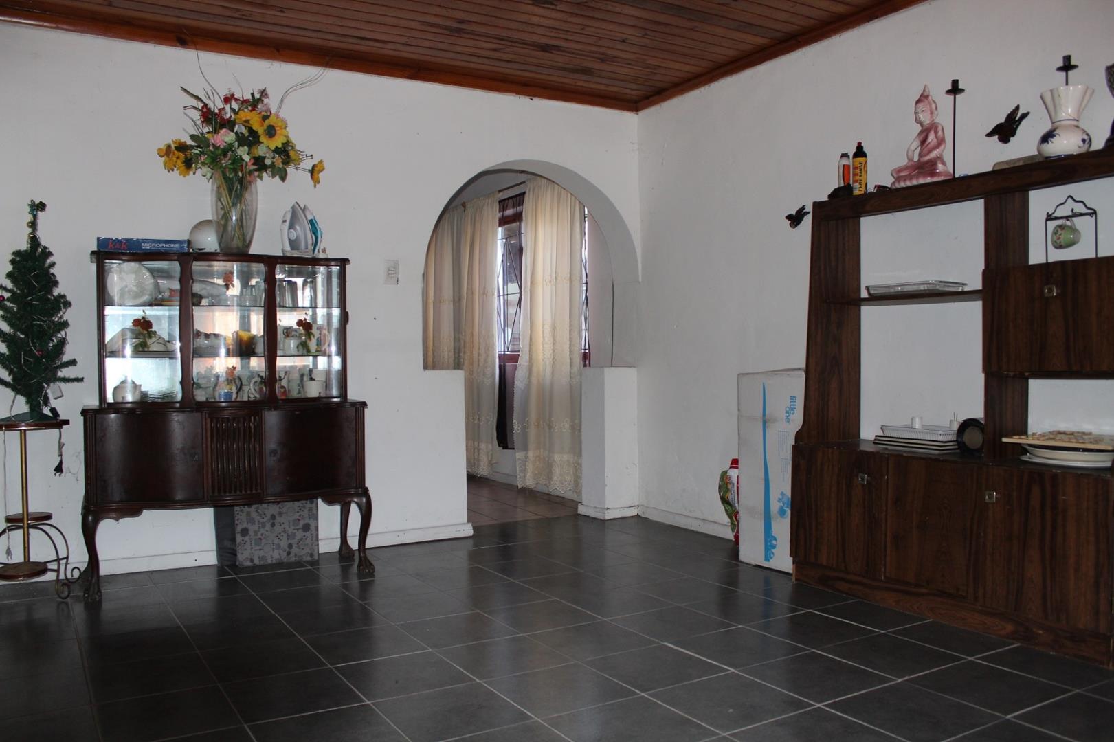 3 Bedroom House for sale in Firgrove P24114203850