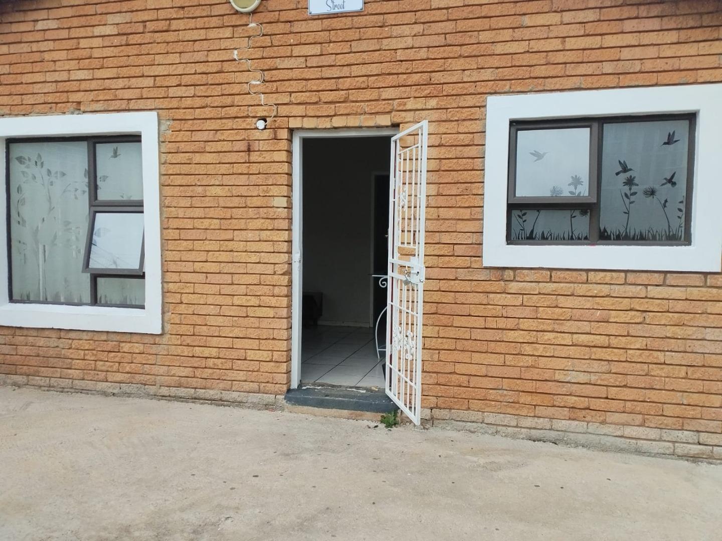 3 Bedroom House for sale in Eldorado Park P24114204712