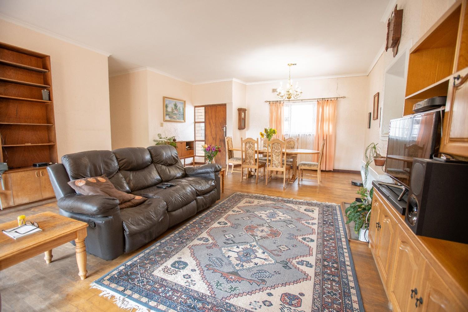 4 Bedroom House for sale in Southfield P24114204794