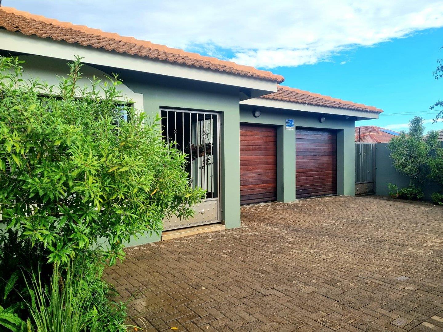 3 Bedroom House for sale in Hadison Park P24114205230