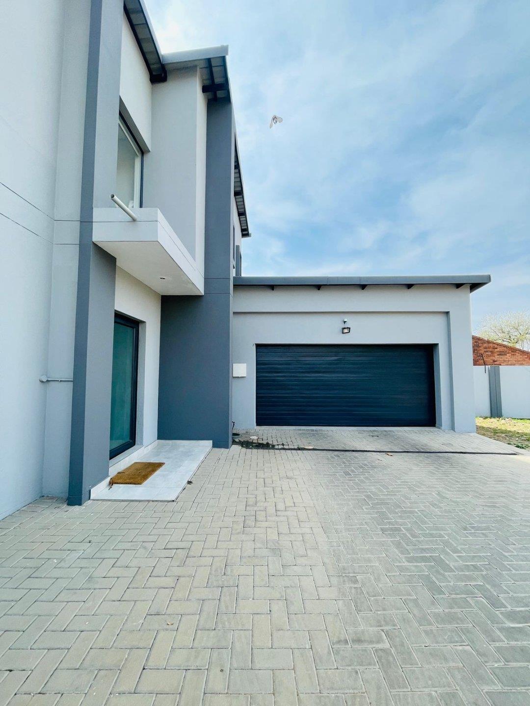 House for sale in Edenvale Central P24114206061