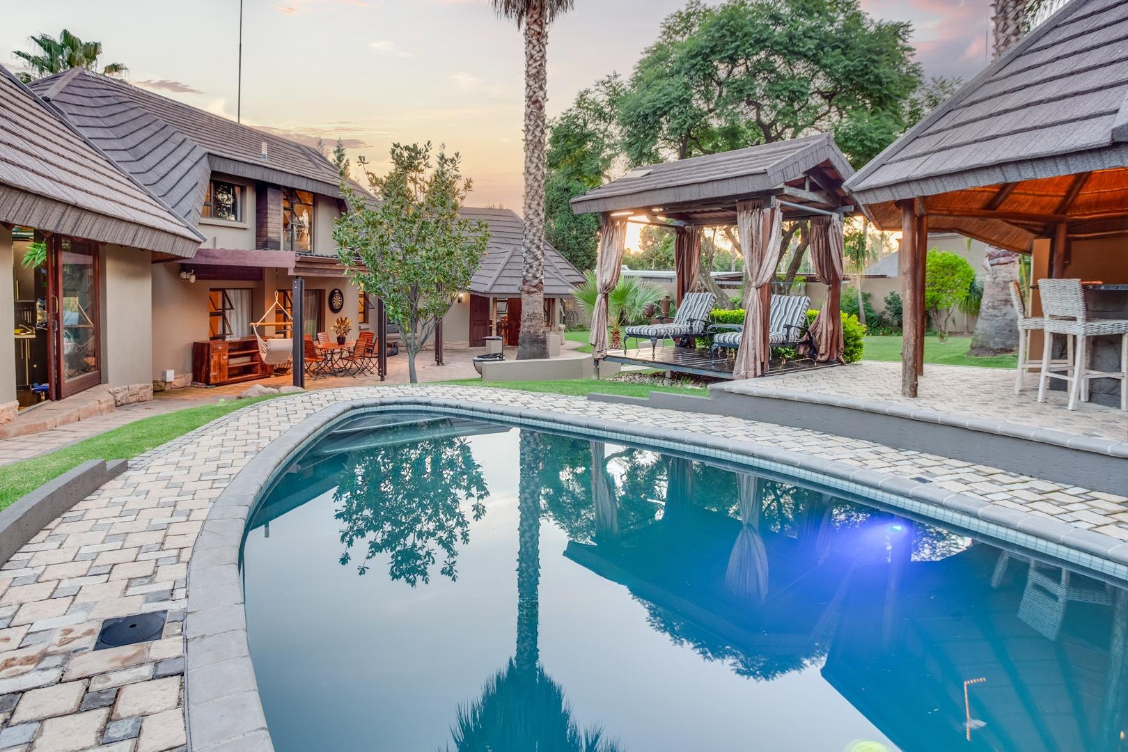 Douglasdale Property Houses for sale in Douglasdale